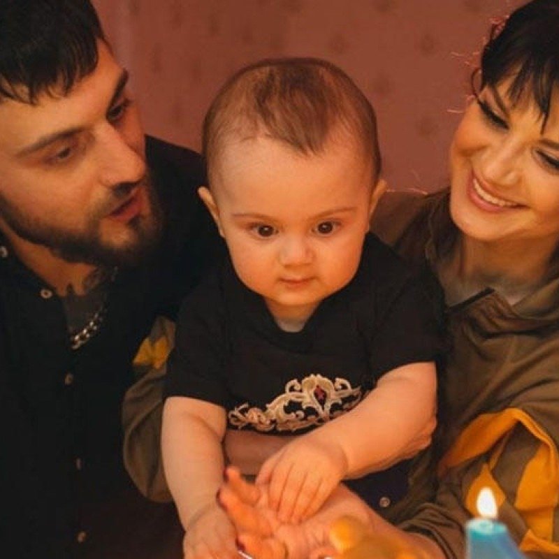 "Natavan istəmir övladı onun çəkdiyini çəksin"