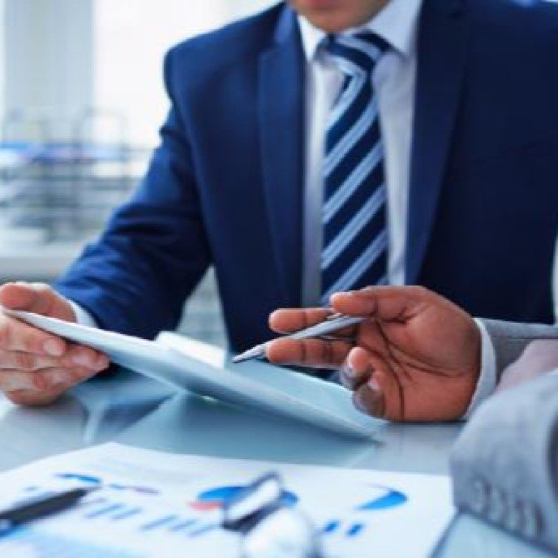 Biznes kreditlərinin yarıdan çoxu iri şirkətlərə verilib