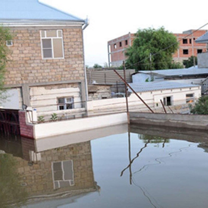 Bakının bu ərazilərində heç vaxt kanalizasiya olmayıb