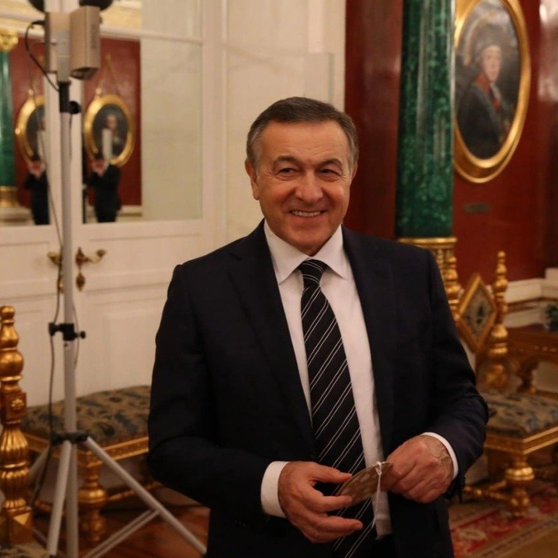 Araz Ağalarov həyat yoldaşından boşandı - 27 yaşlı xanımla evləndi - FOTO