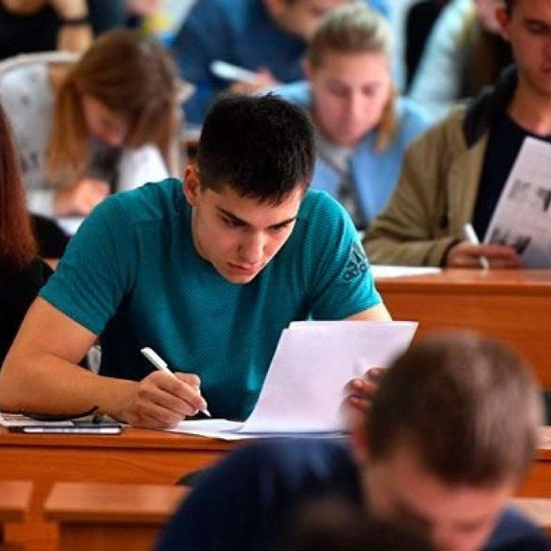 600-dən yuxarı bal toplamış 10 abituriyent universitetə qəbul oluna bilməyib