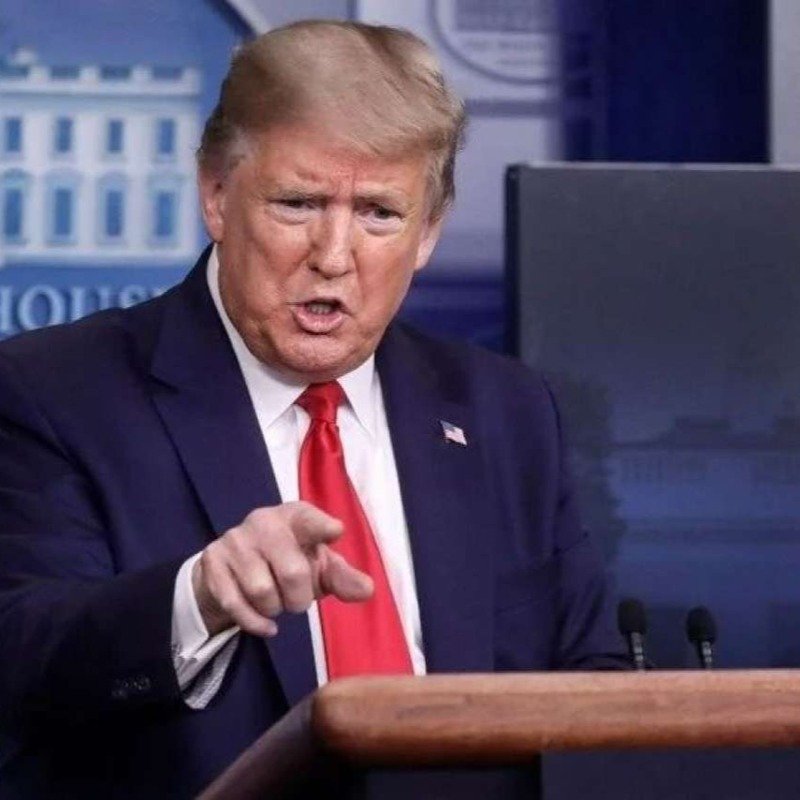 Tramp Zelenskiyə Rusiya ilə razılaşmağı tövsiyə etdi