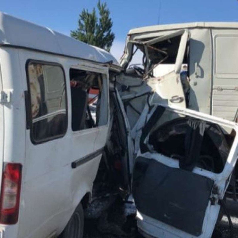 Şəmkirdə dəhşətli qəza - 7 nəfər öldü