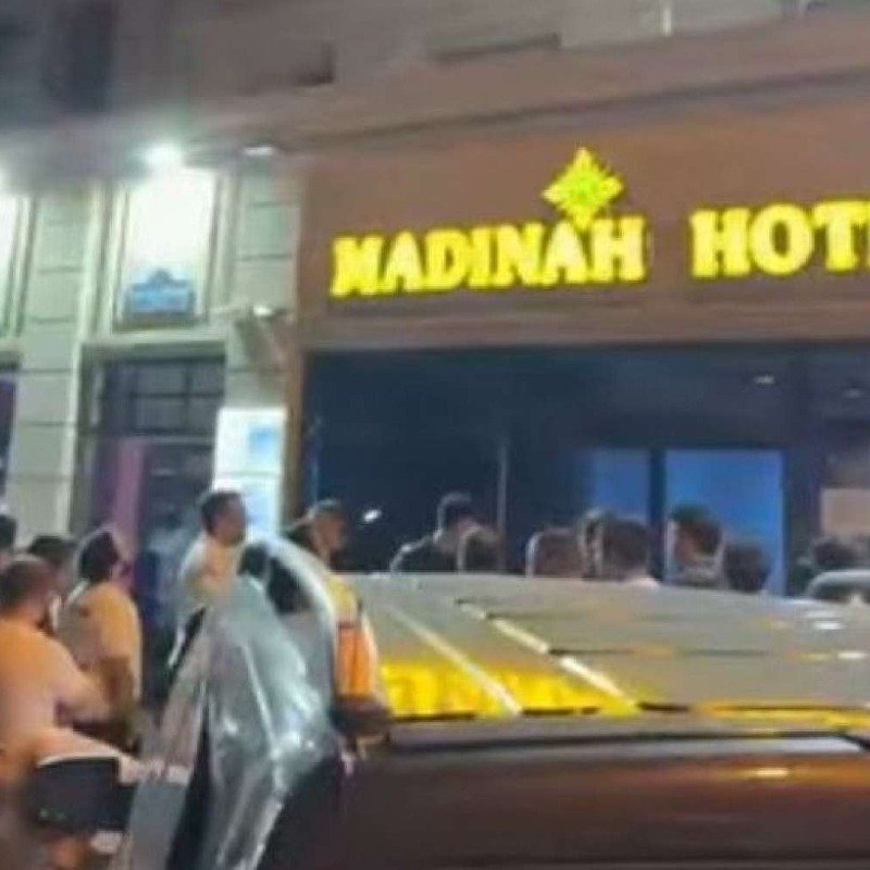 Bakıda şəhid məzarına hörmətsizlik edən turistlər saxlanıldı