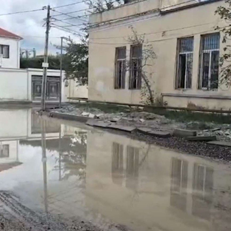 Bakıxanovda ölüm saçan yol - Hər an fəlakət OLA BİLƏR