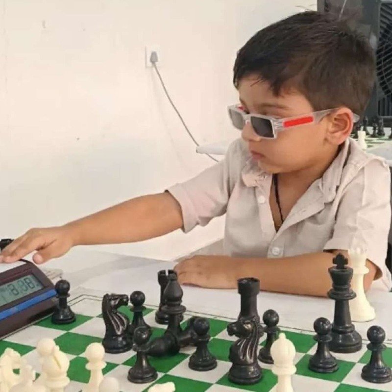 3 yaşlı şahmatçı dünya rekordu qırdı