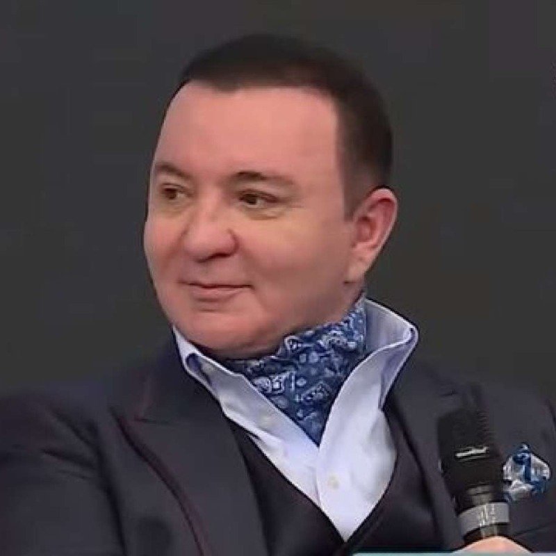 Vasif Məhərrəmlidən qadınlara sərt ittiham: “Əcaib görünürsünüz”