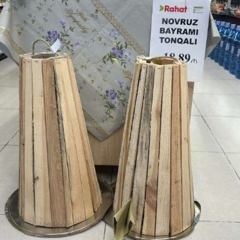 Alıcılar "Rahat" marketi bayram tonqalını satışa qoymağına peşman etdi