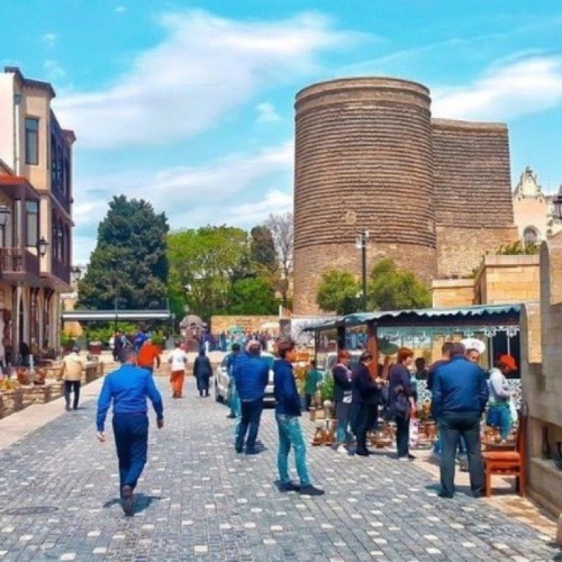 Bahalı turizm reklamlarına baxmayaraq, Azərbaycana turist axını xeyli azalıb