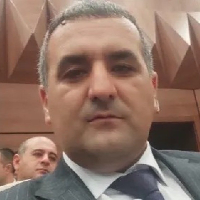 Şagirdi döyən məktəb direktoru ilə bağlı araşdırma başlandı