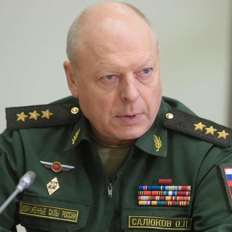 Putin Quru Qoşunlarının baş komandanını vəzifəsindən AZAD ETDİ