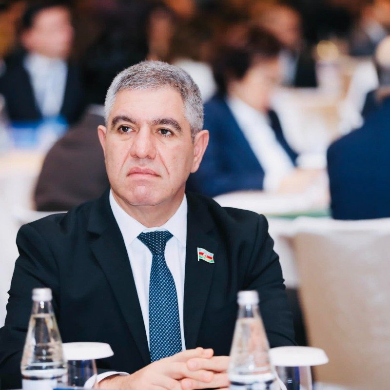 Molla rejiminin belə riyakar siyasəti İrana nə verir?