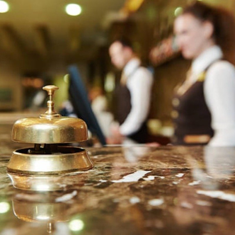 Dövlətə məxsus mehmanxanalar niyə zərərlə işləyir?