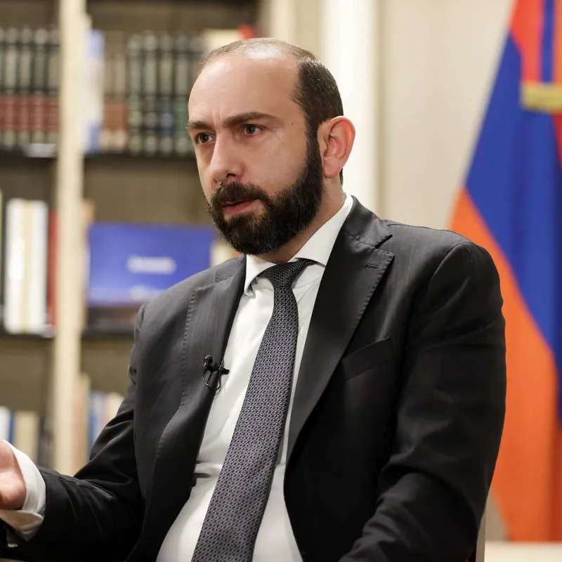 “Azərbaycan benzini almaq çox sərfəlidir” - Mirzoyan