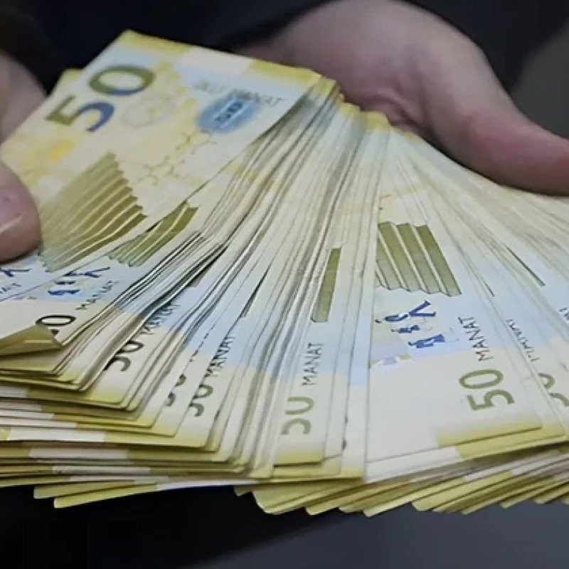 4 ayda bankların kredit faizlərindən əldə etdiyi gəlirlərin məbləği açıqlanıb