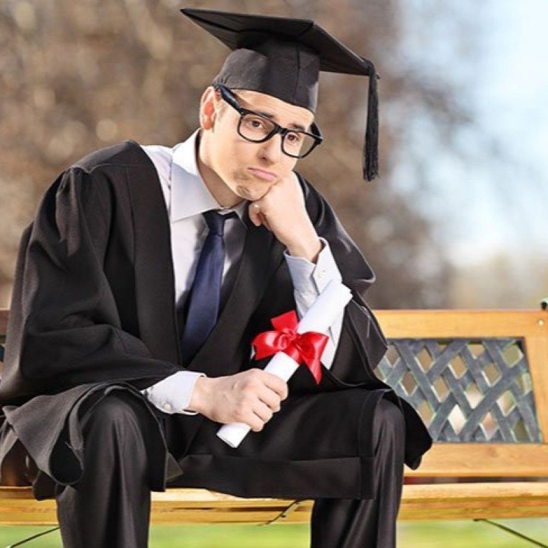 Ölkənin əmək bazarında gənclərə niyə şərait yaradılmır?