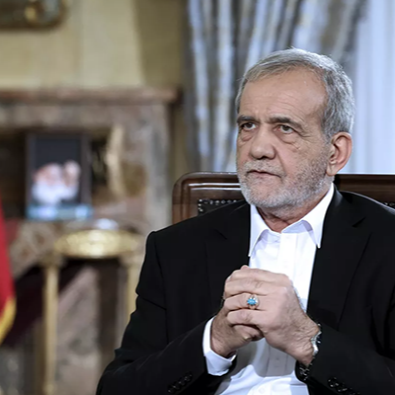 Fars deputat Pezeşkianı Azərbaycanla bağlı etiraflarına görə hədəfə aldı: “İsrail bir gün Azərbaycan xalqını da məhv edəcək”