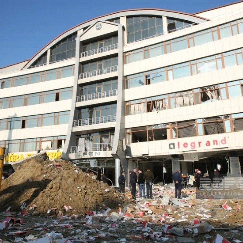 Bakıda binada partlayış baş verib, 5 nəfər yaralanıb