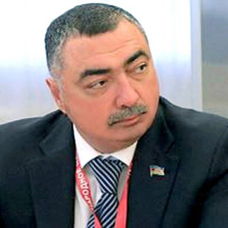 Rüfət Quliyev: “İnsanlar kredit götürüb istirahətə gedirlər”
