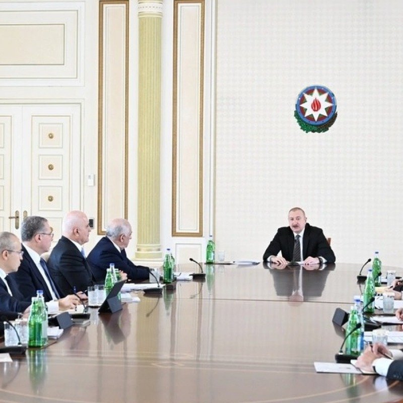 Prezidentin sədrliyi ilə müşavirə keçirilib