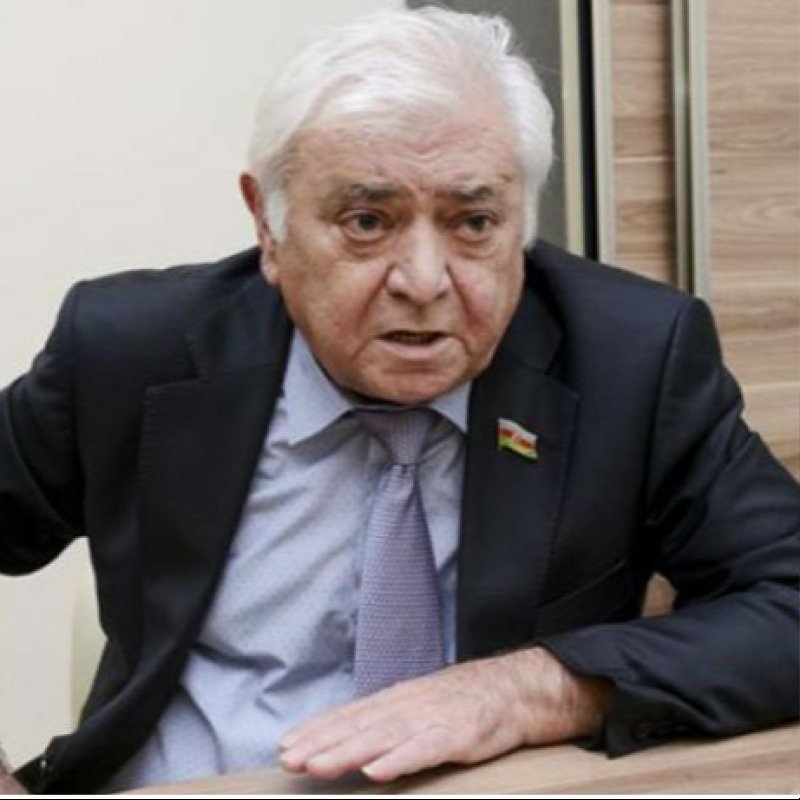 “Arzulayıram ki, bu amnistiya jurnalistlərə də şamil olunsun” – Aqil Abbas