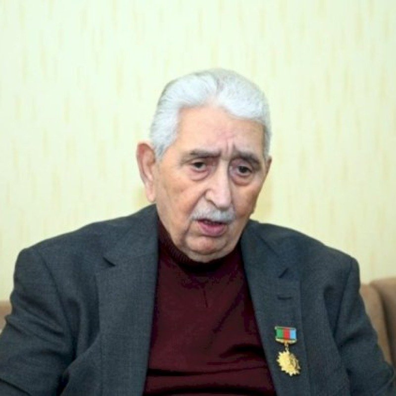 Arif Babayev vəfat etdi
