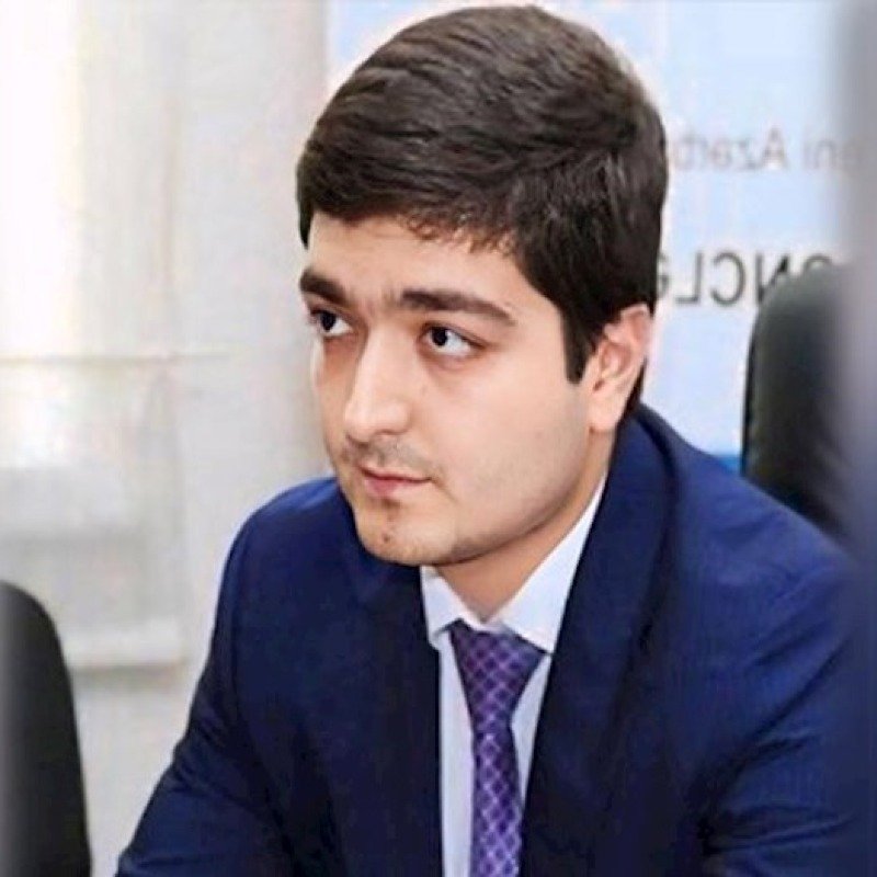 Eks-məmurun oğlu gəlir yerini gizlədir?