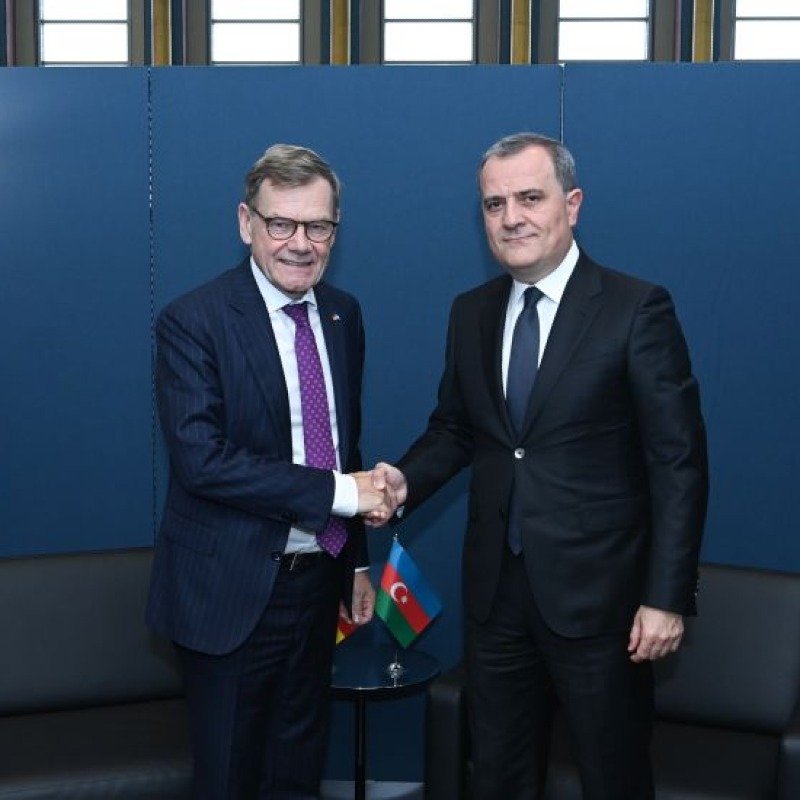 Ceyhun Bayramov Almaniyanın xarici işlər naziri Yohan David Vadeful ilə görüşüb