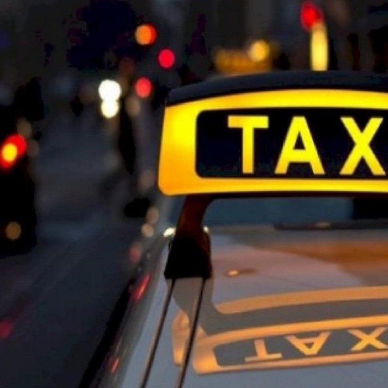 "İstəyərəm London taksi ilə gedərəm, istəyərəm Əhmədin maşını ilə"