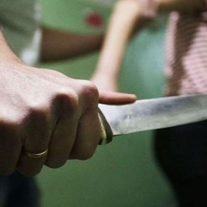 Bakıda gənc oğlan anasını geyim üstündə ÖLDÜRÜB? - TƏFƏRRÜAT