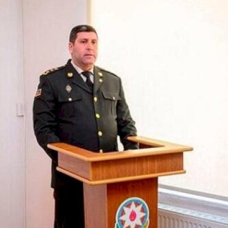 Rəis aldığı rüşvəti Mirzə Cəlilova verirmiş, o da...