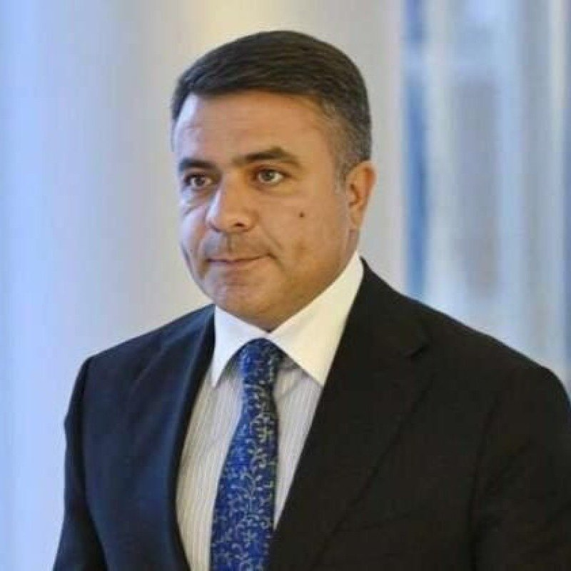 "Zala daxil oldu, bir neçə dəqiqə sonra oturdu və yıxıldı"