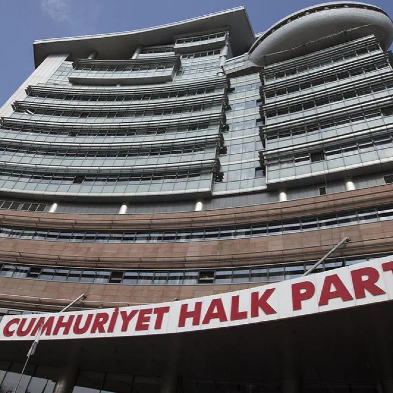 CHP-nin nəticələri ləğv edilən qurultayı ilə bağlı əməliyyat: 13 nəfər saxlanıldı