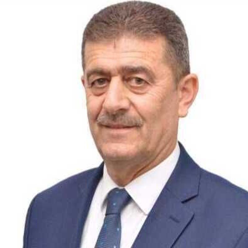 Deputat: “Məktəbin bir hissəsində məcburi köçkün 2 min toyuq saxlayır, aidiyyəti orqanlar isə susur”