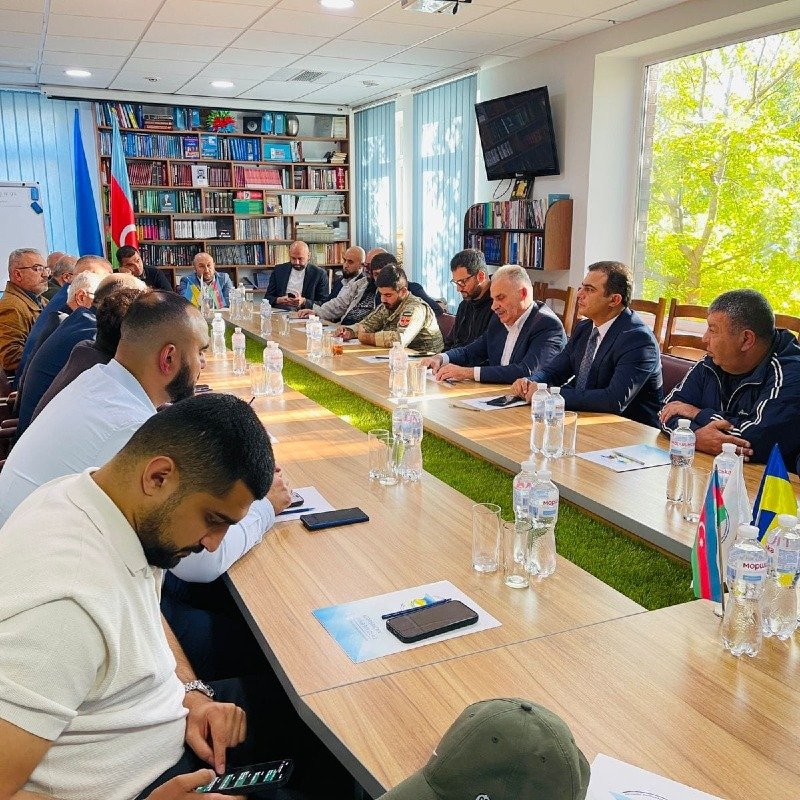 Ukraynanın Dövlət Xidmətinin rəhbəri Azərbaycan diasporunun qərargahında görüş keçirib