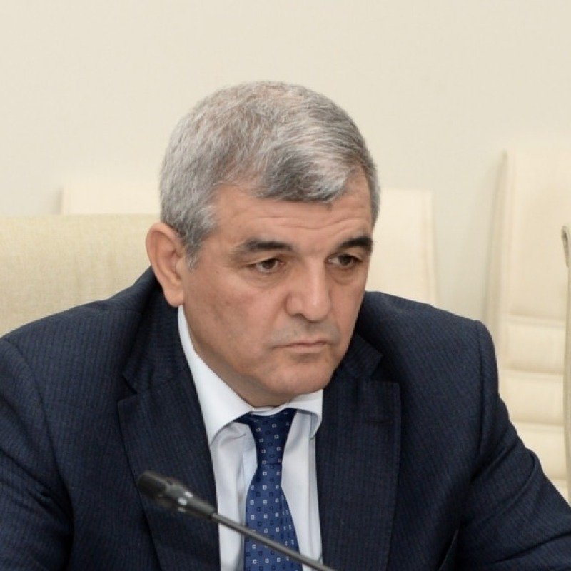 Fazil Mustafaya sui-qəsd cəhdinə görə ömürlük cəza almış şəxsin ailəsi onun aclıq etdiyini bildirir