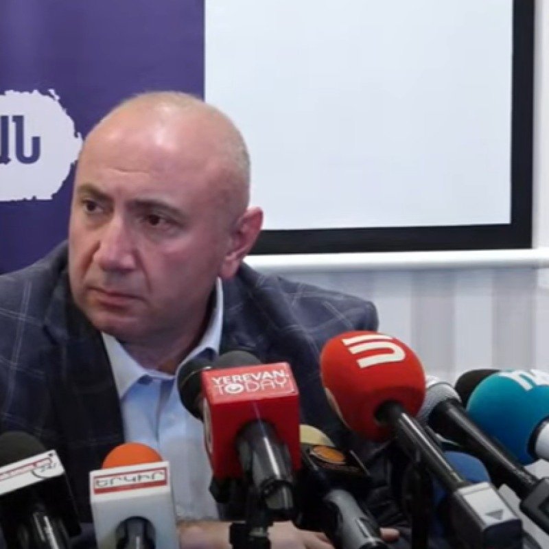 Köçəryana yaxın Erməni deputat mandatından imtina etdi e