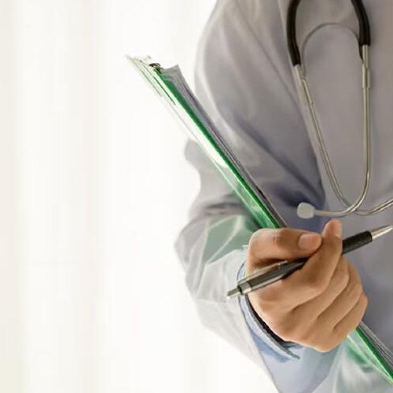 Həkim çatışmazlığı olan Azərbaycanda təhsil haqqı NİYƏ ARTIRILDI?