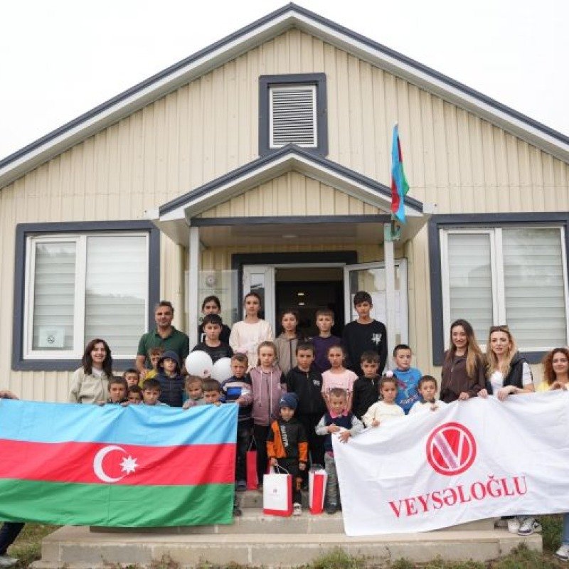 “Veysəloğlu-Distribusiya” ucqar kəndlərdə məktəblilərə dəstəyini davam etdirir - “Xoşbəxtlik Çantası” layihəsinin növbəti mərhələsi baş tutdu