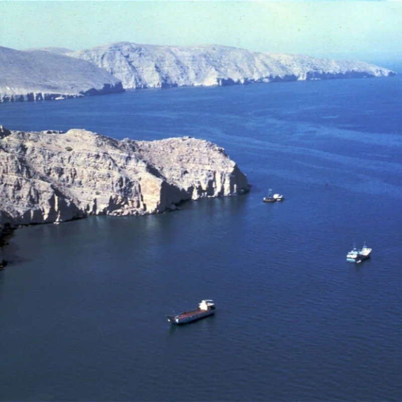 Hörmüz boğazı 18 gündür bağlıdır