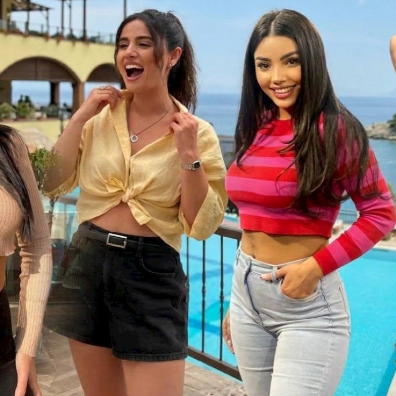 "Komedixana" ulduzları haralıdır? — SİYAHI