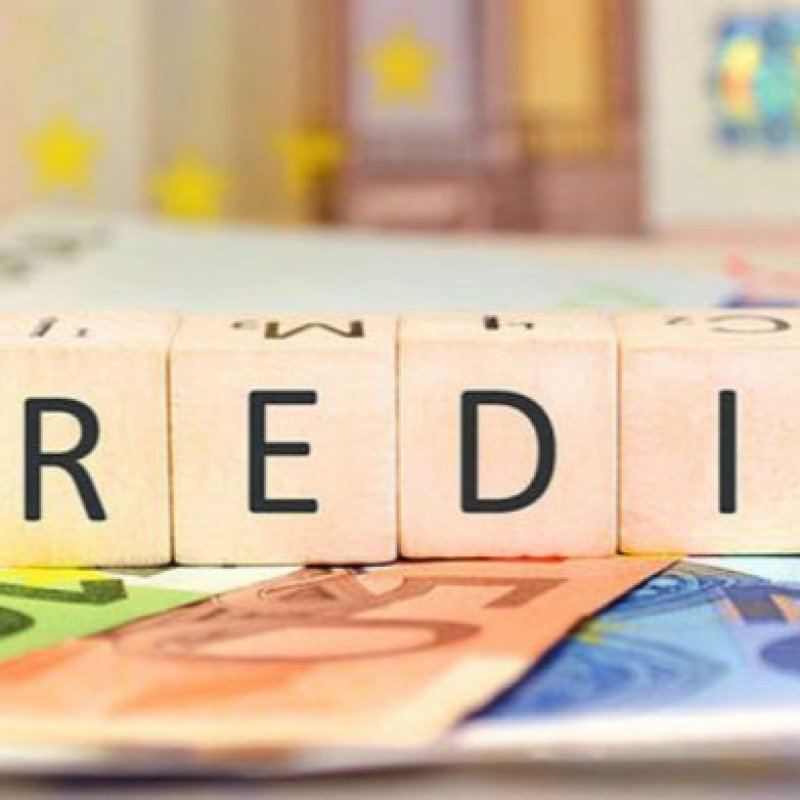 Bank olmayan kredit təşkilatları vətəndaşların məlumatlarını ələ keçirirlər?