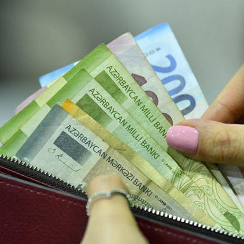 Əhalinin nominal gəliri 5.6 faiz artıb, amma...