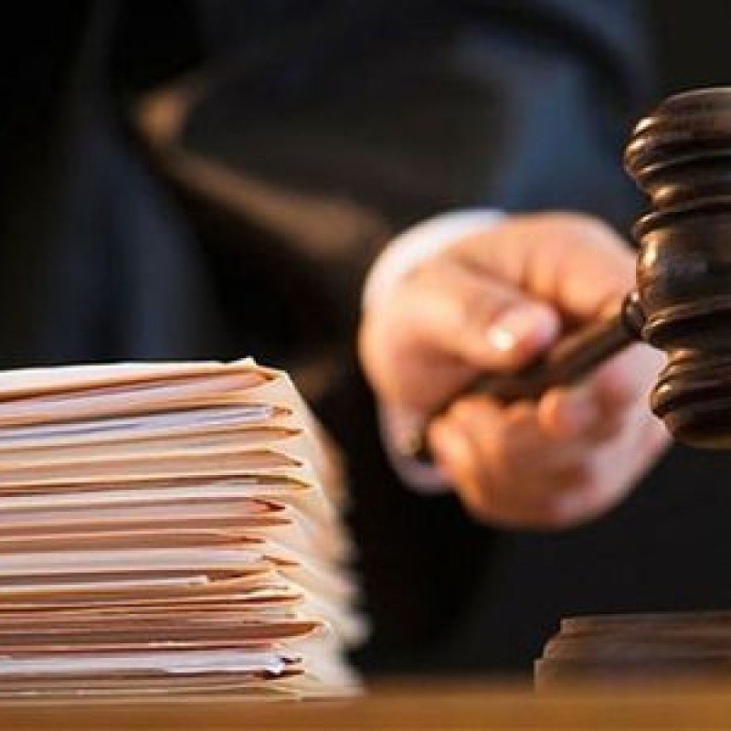 Bakıda yarım milyondan çox dələduzluq edən şirkət rəhbərinə hansı cəza verildi?