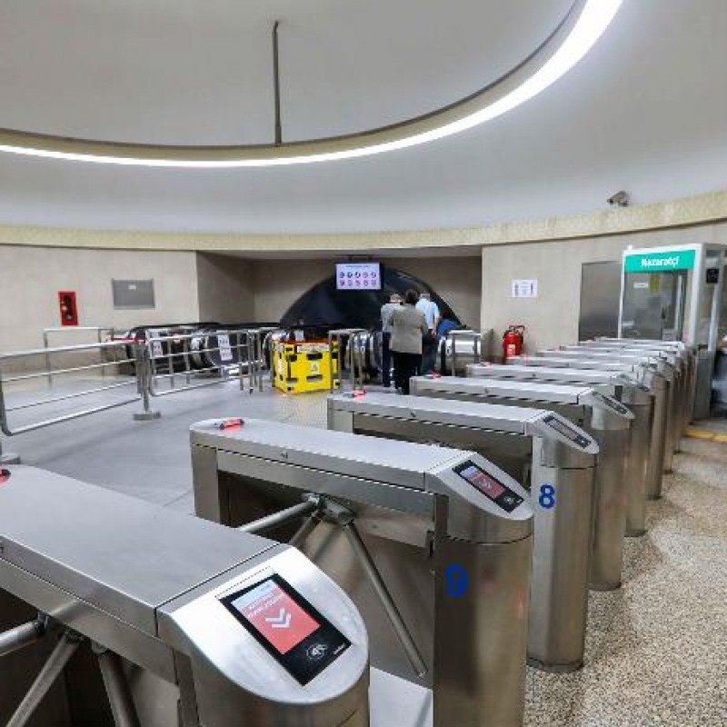 Metroda xətlər ayrılanda gedişhaqqı güzəşti olacaq? – Açıqlama