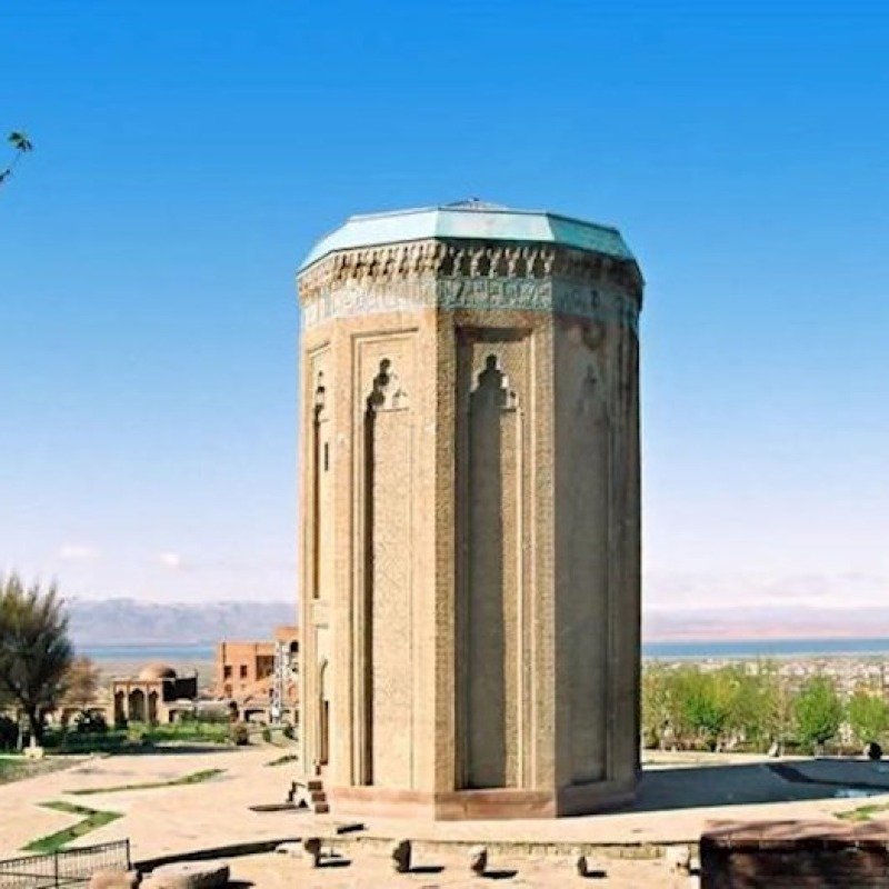 Prezident “Möminə xatun”un bərpası üçün 9,5 milyon ayırdı