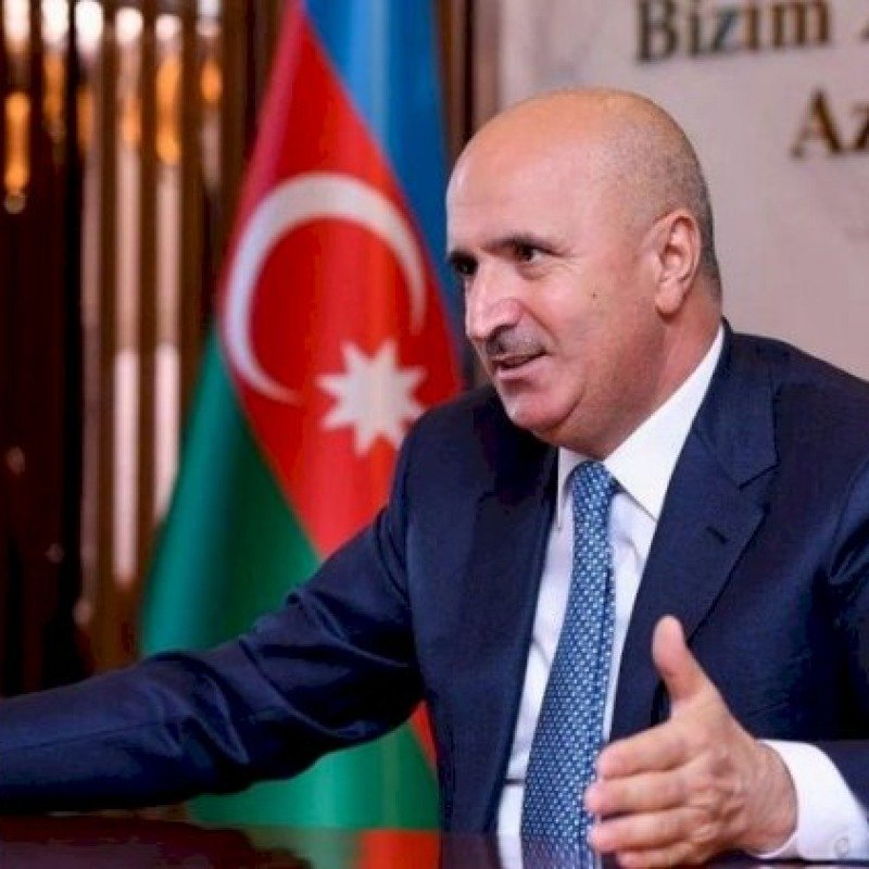 Vəzifəli məmurun qardaşı oğlu erməni Karina ilə evli imiş: 10 il gizlədilən sirr...