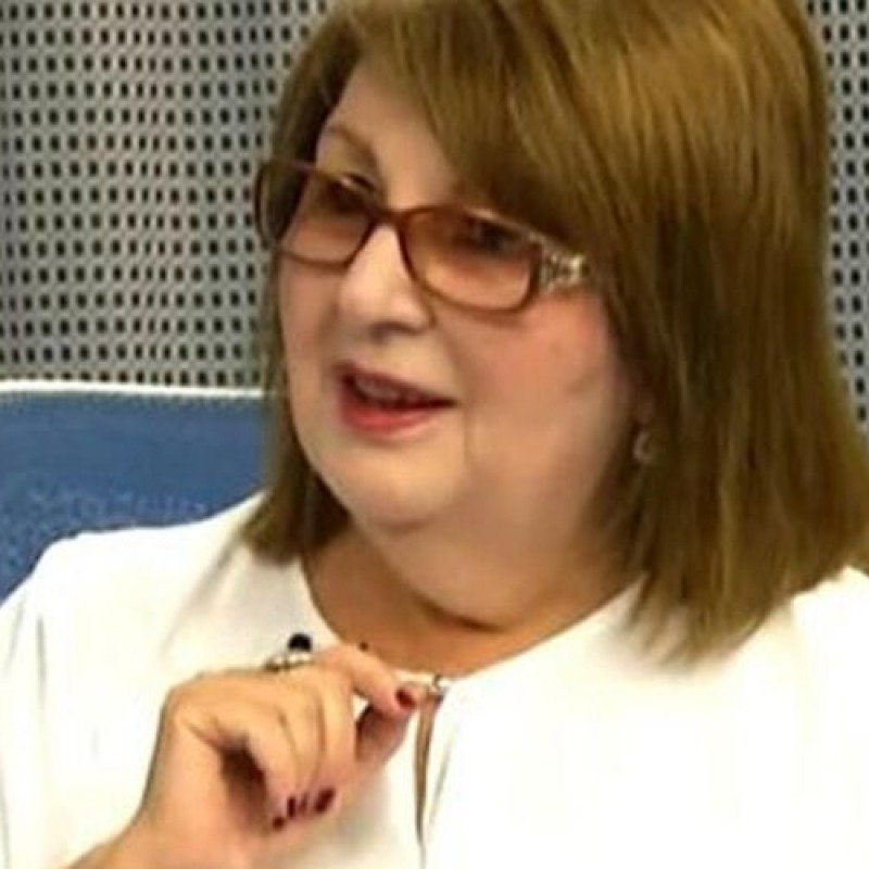 Ofeliya Sənani: ““AzTV”də intriqalar həddindən artıq çox güclü idi, deyirdilər ki, sən get, biz gələk”