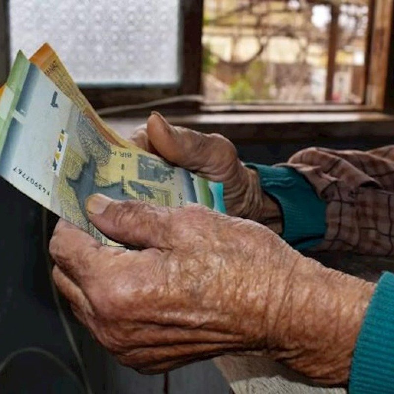“Pensiya yaşına çatmamış ölənin hesabındakı pulun 30%-i ailəsinə verilsin”