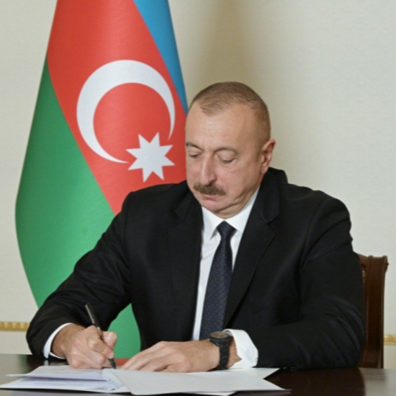 Prezident İlham Əliyev media nümayəndələrini mükafatlandırıb - SƏRƏNCAM